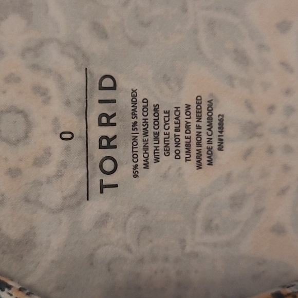 Torrid Skirt - Picture 3 of 6